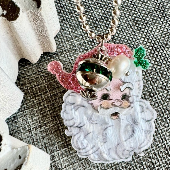 New Festive Pink Christmas Acrylic Santa Claus Shimmer Statement 18” Necklace - Picture 7 of 11